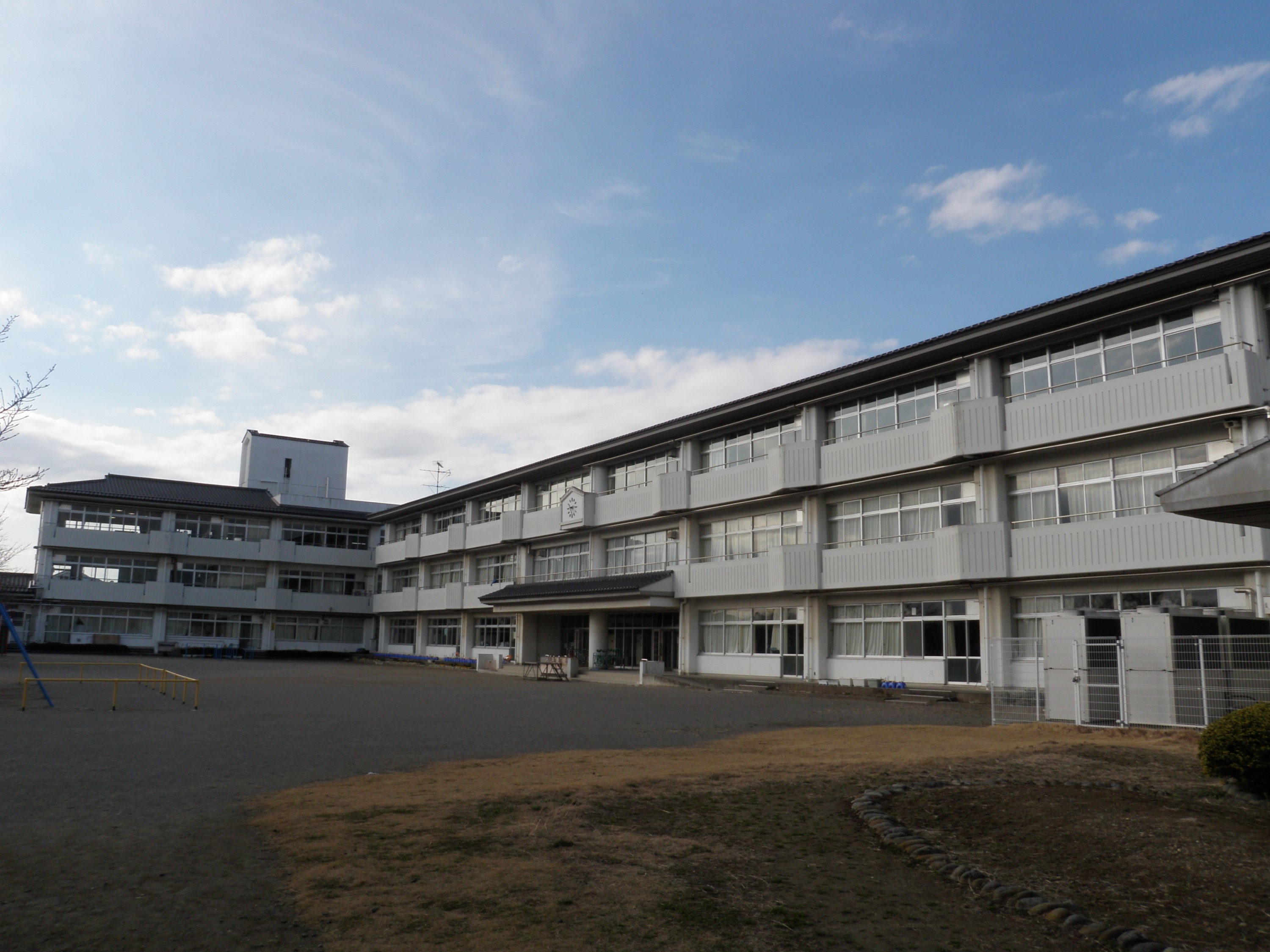 美園小学校 避難所 Vacan Maps バカン